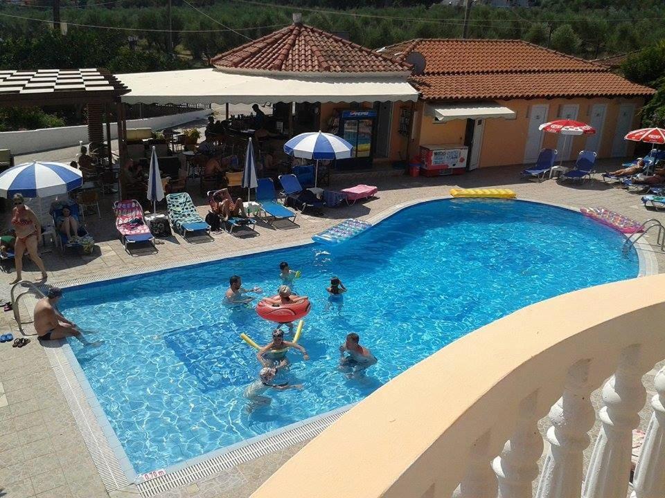Daphne Hotel